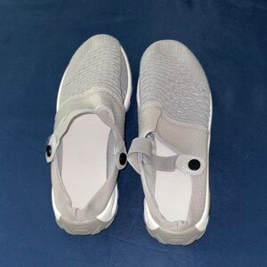 Women's light gray Slip-On Shoes